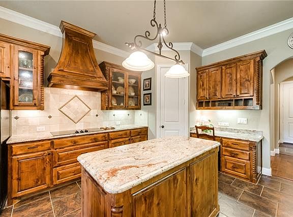 5th image of 7601 Grace Dr