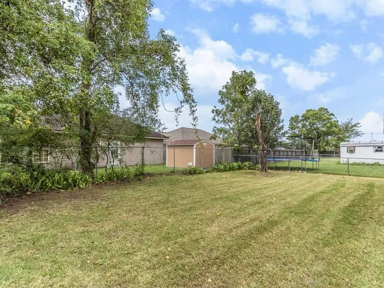 106 Trewhill Pkwy — Photo 10