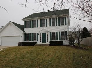 1171 Bennington Dr, Crystal Lake, IL 60014