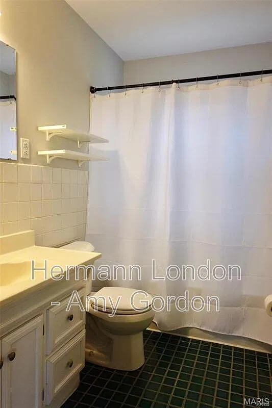 3 bed, 1.0 bath, 1024 sqft, $1,450 — Photo 4