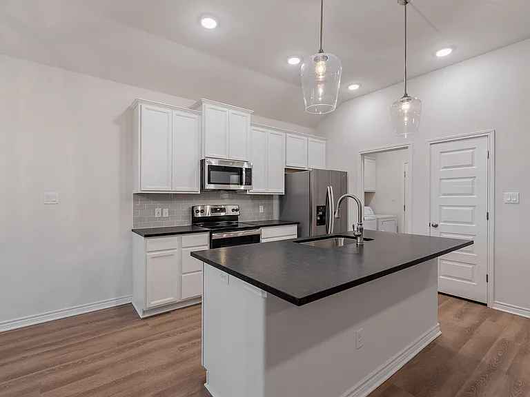 3161 Tarleton Ct — Photo 9