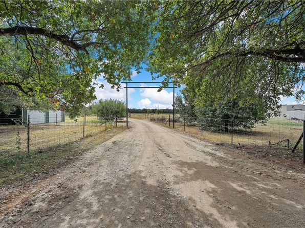 1167 Rogers Hill Rd, Waco, TX 76705