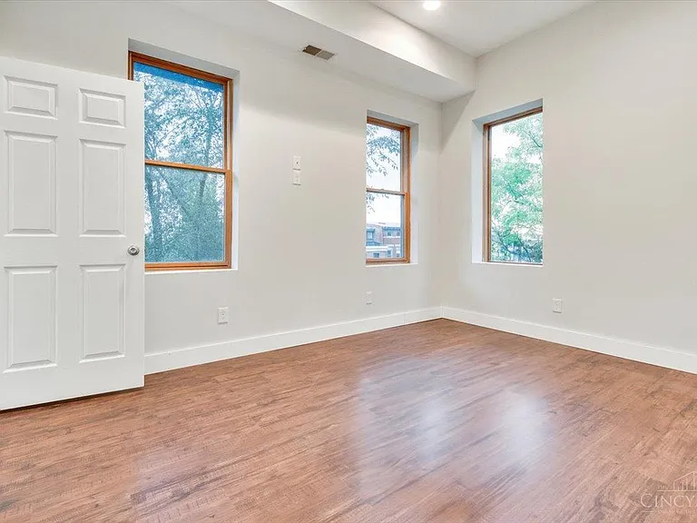 320 Seitz St — Photo 19