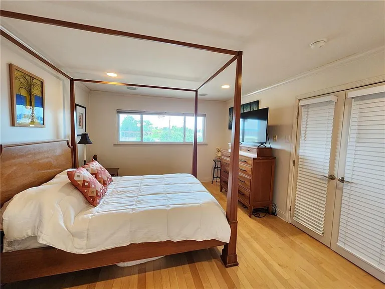 500 Lake Marina Ave #332 — Photo 14
