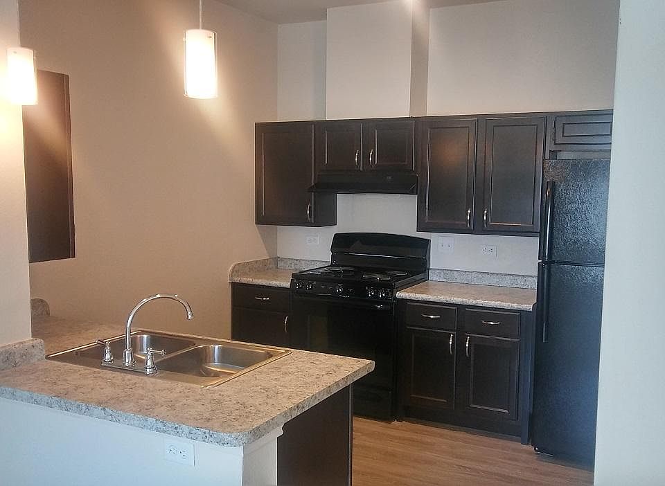 2nd image of 1701 Bagdad Rd