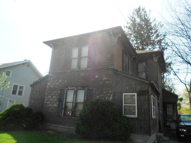 1st image of 1275 E Center St