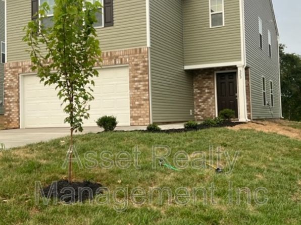 323 Everleigh Cir