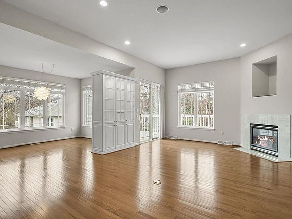 5th image of 3216 Conservancy Lane