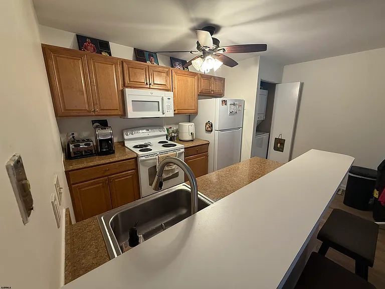 156 Driftwood Ct — Photo 3