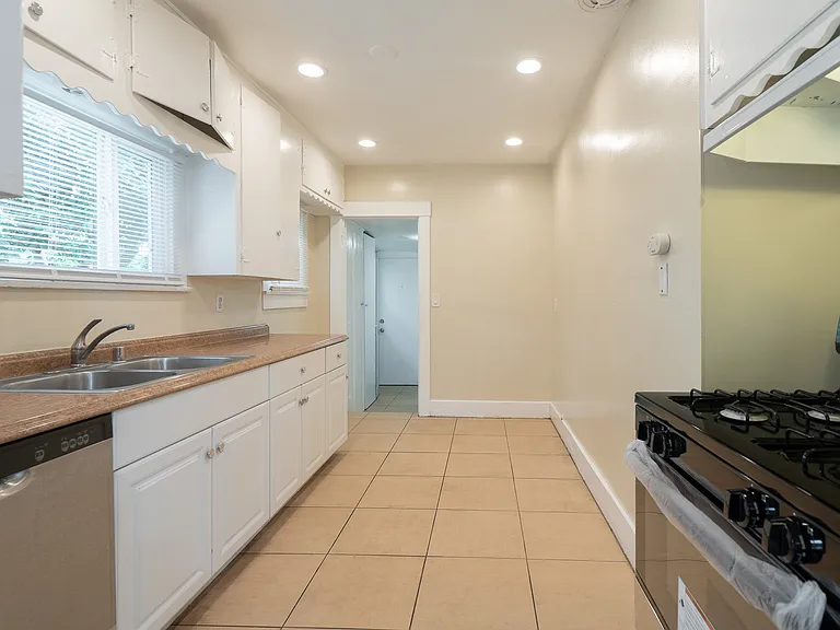 7263 Amethyst Ave — Photo 21