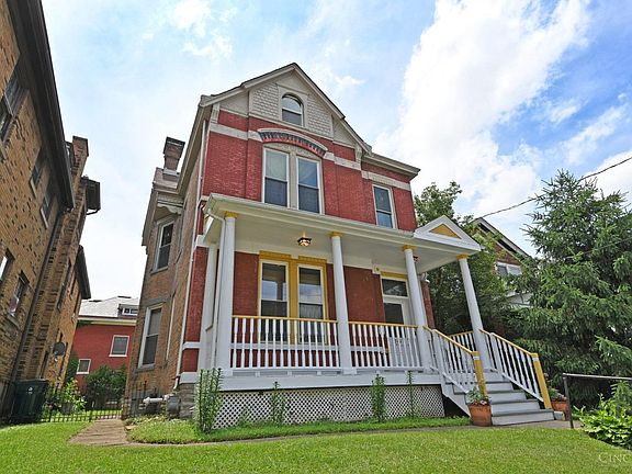 2nd image of 3749 Saint Lawrence Ave