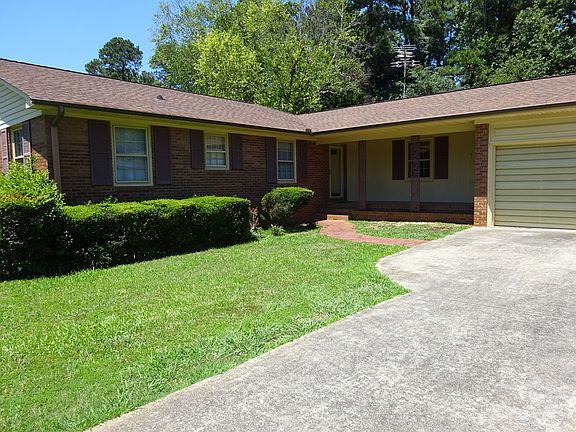 2nd image of 946 Sunset Dr