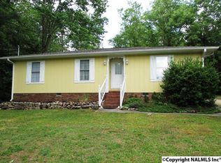 1055 Riverside Dr, Gadsden, AL 35901