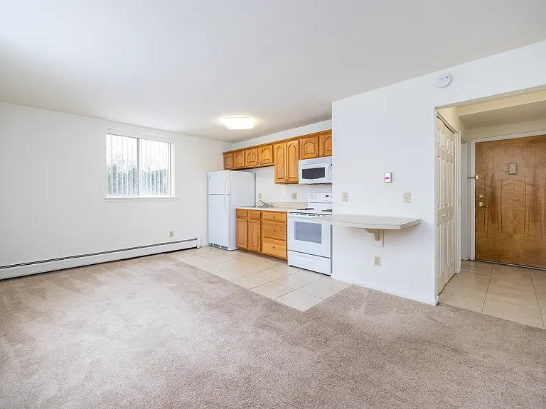 Clintwood Apartments — Photo 27