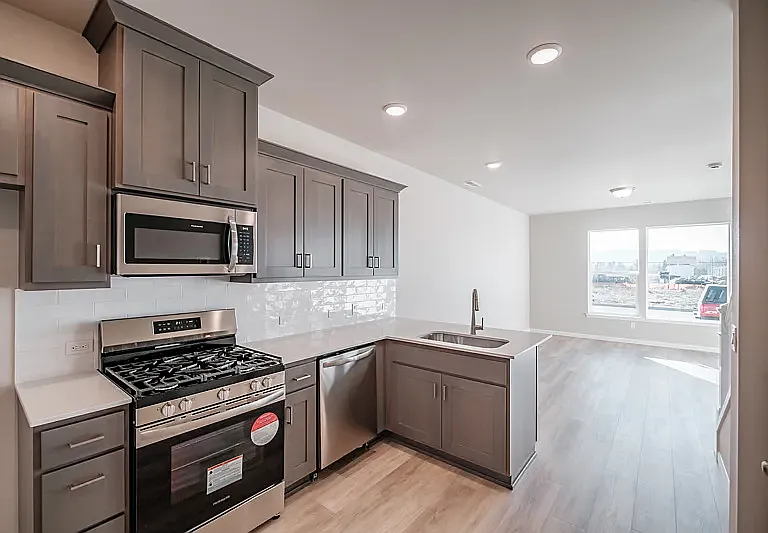 8457 SE Kinnaman St — Photo 5
