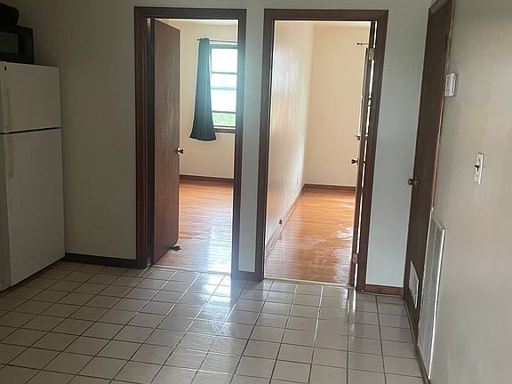 2nd image of 3517 Lancaster Ave #2