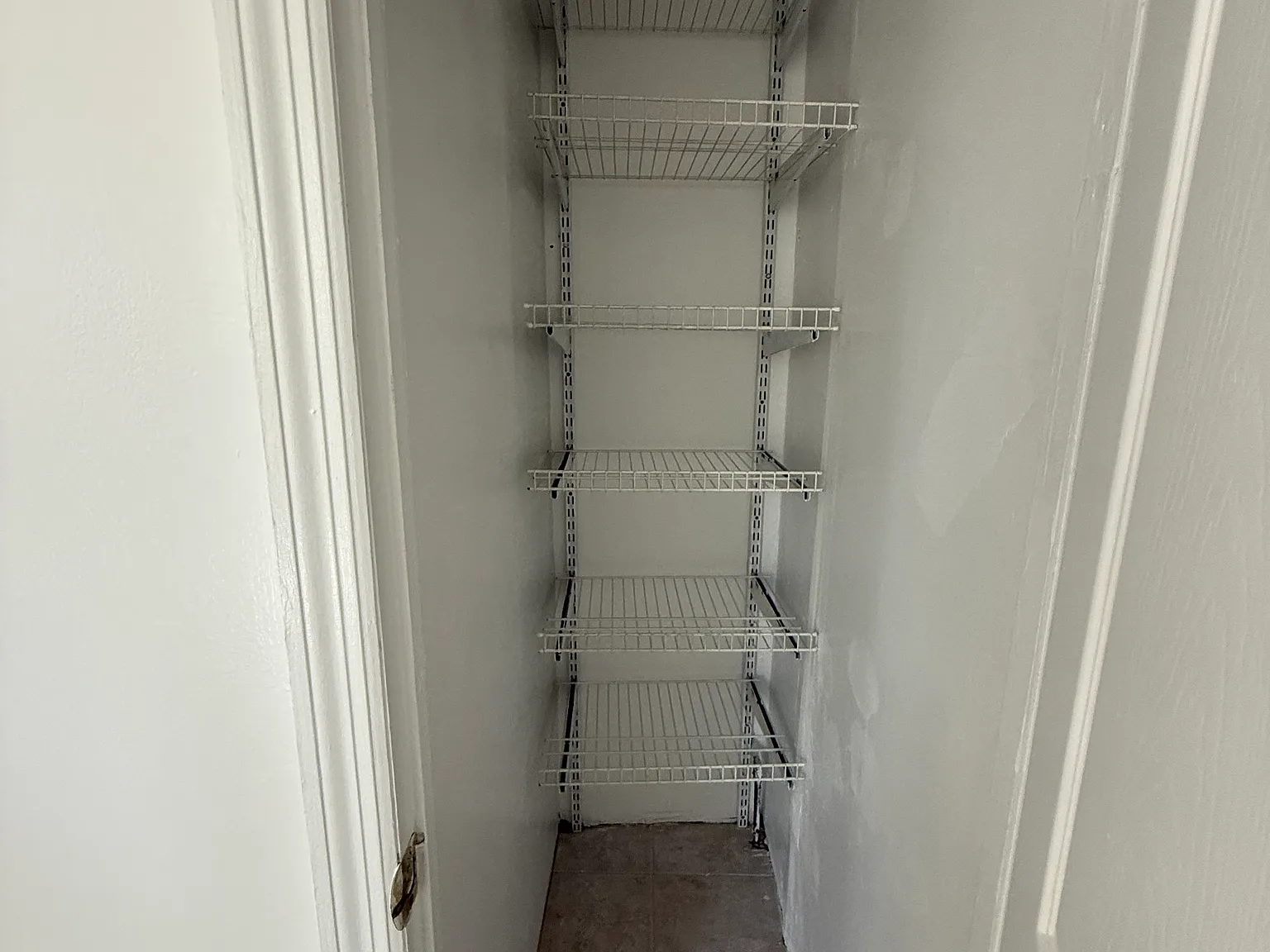2 bed, 700 sqft, $2,500 — Photo 2