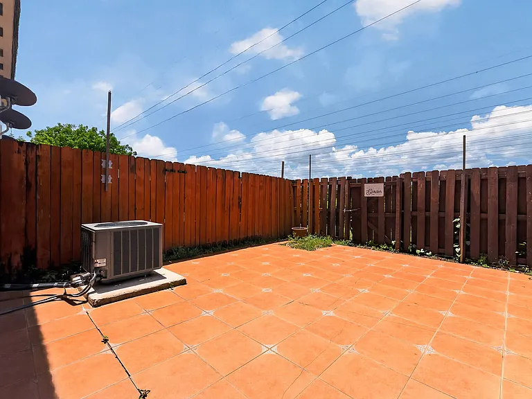 17106 SW 138th Ct — Photo 23