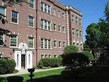 996-1000 Main