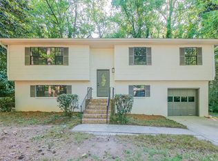 2319 Lago Dr, Jonesboro, GA 30236