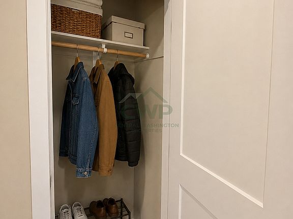 4th image of 3417 Cascade Loop APT A