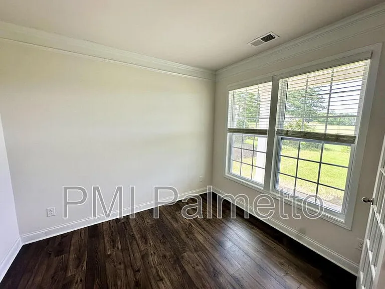 35 Golden Spur Ln — Photo 18