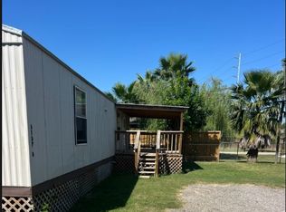 8107 Thompson Rd #B, Highlands, TX 77562