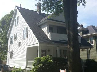 8 Howitt Rd, West Roxbury, MA 02132