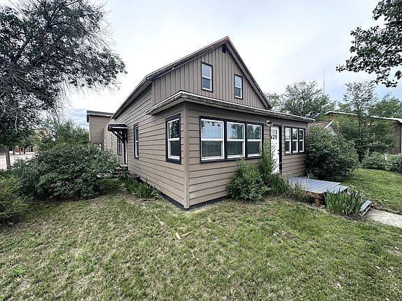 3rd image of 540 4th Ave S
