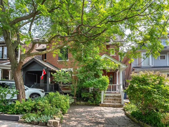89 Leuty Ave, Toronto, ON M4E 2R2