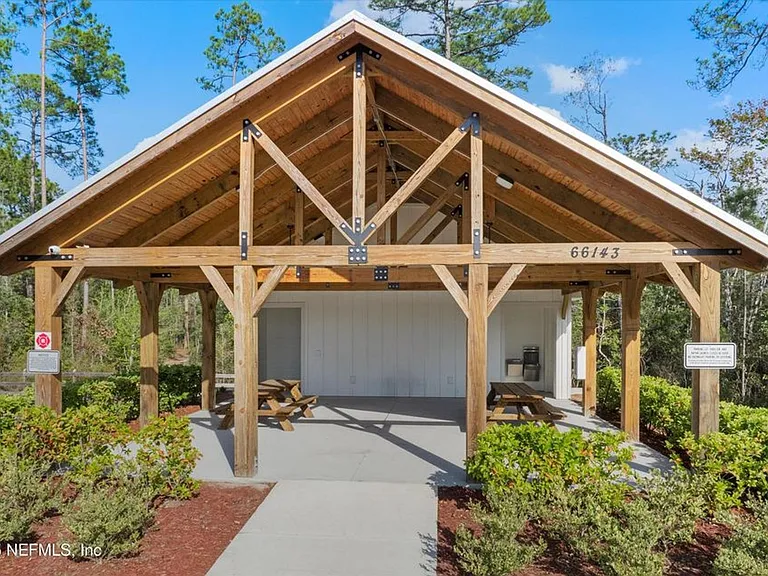 70305 Winding River Dr — Photo 28