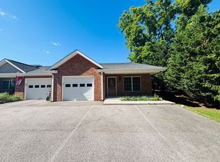 1132 Huff Ln, Blacksburg, VA 24060