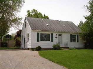 1449 Franklin St, Haslett, MI 48840