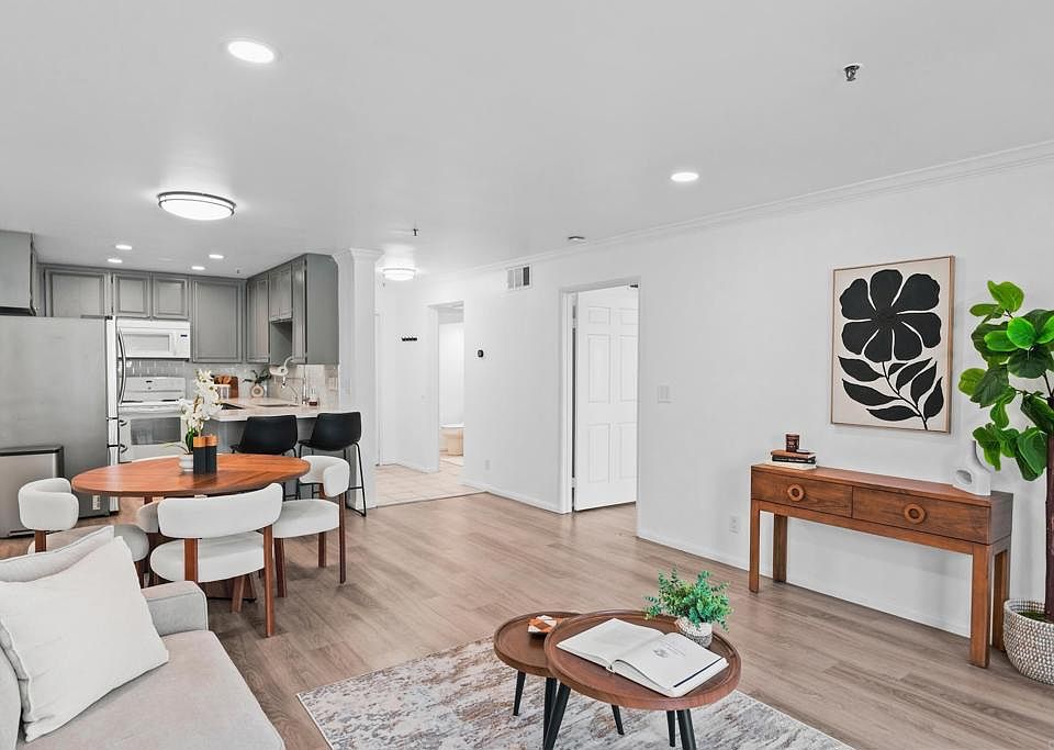 1st image of 5705 Friars Rd Unit 7