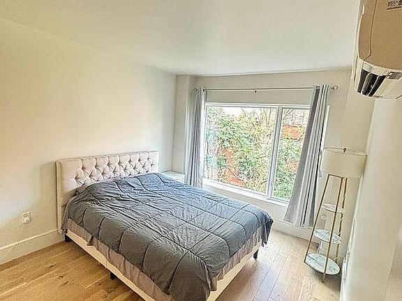 4th image of 15 E 19th St #3C