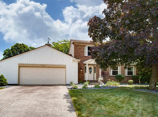 11416 Westwind Dr, Fort Wayne, IN 46845