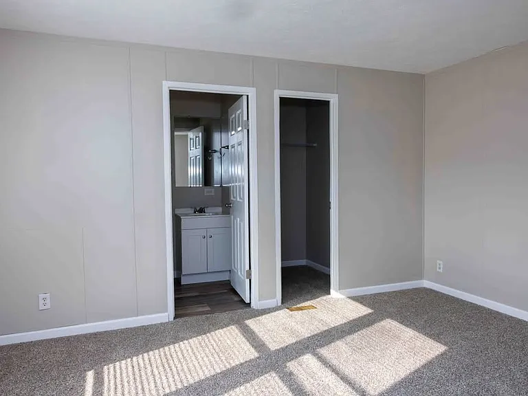 10270 Russellville Rd #32 — Photo 11