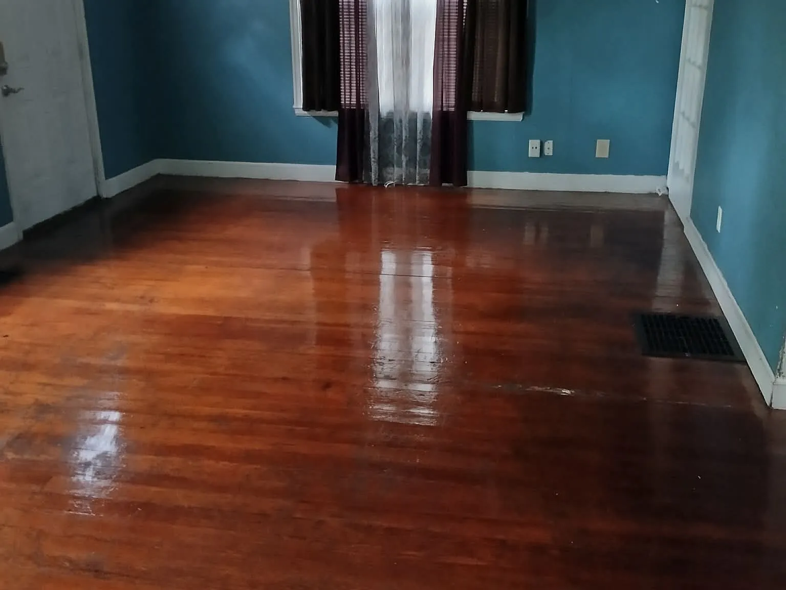 1 bed, 2085 sqft, $875 — Photo 2