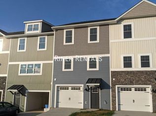 2880 Belgian Dr, Harrisonburg, VA 22801