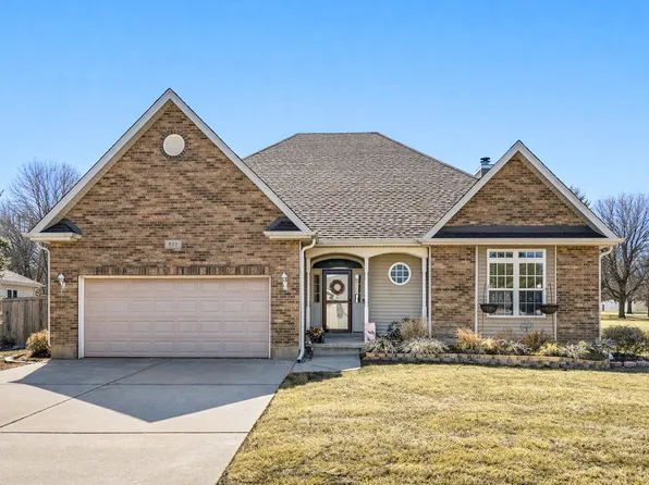 328 W Chester Dr, Maple Park, IL 60151