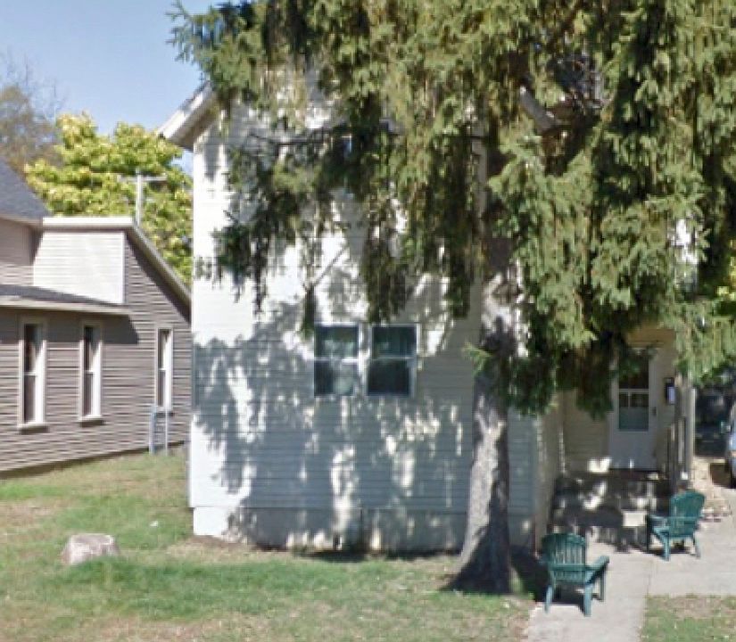 1st image of 426 Jefferson St