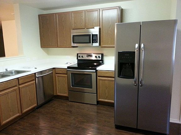 Kitchen now has updated stainless steel appliances including
