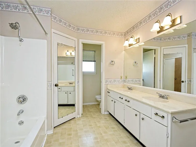 11502 Toledo Dr — Photo 21