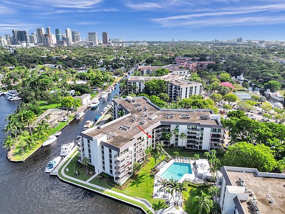 3rd image of 1301 River Reach Drive #301