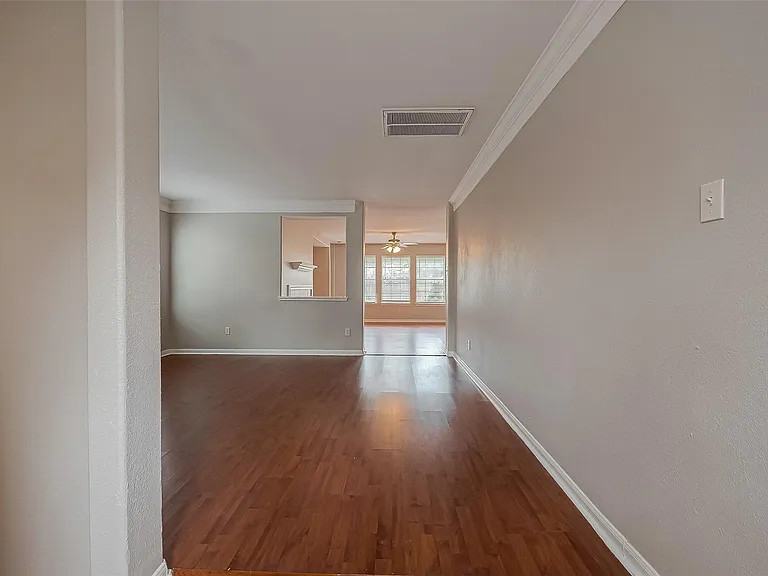 9234 Windswept Grove Dr — Photo 33
