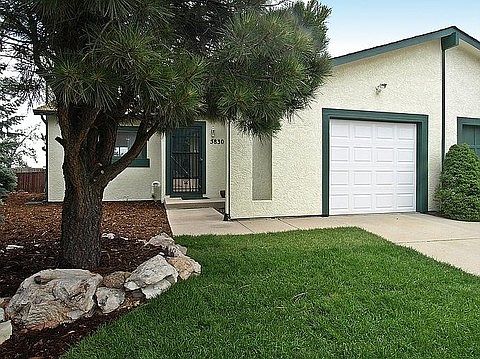 1-level townhome in Village Seven