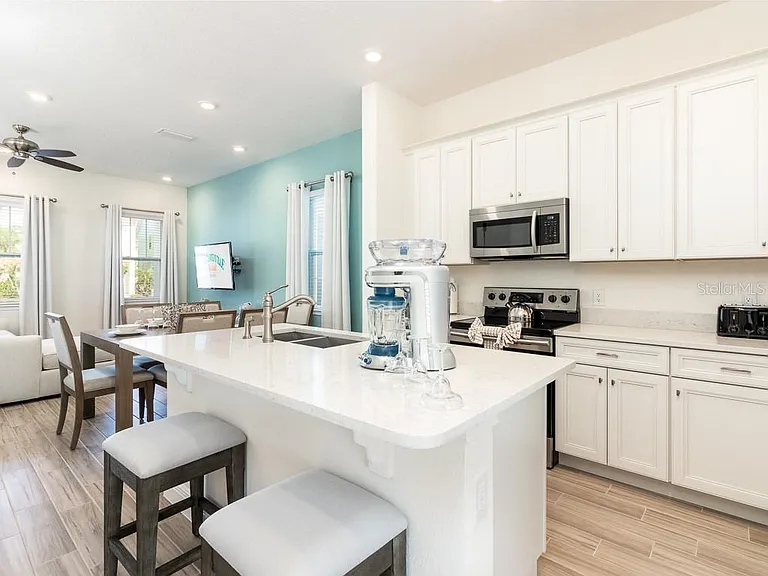 3016 Sea Plane Ln — Photo 8