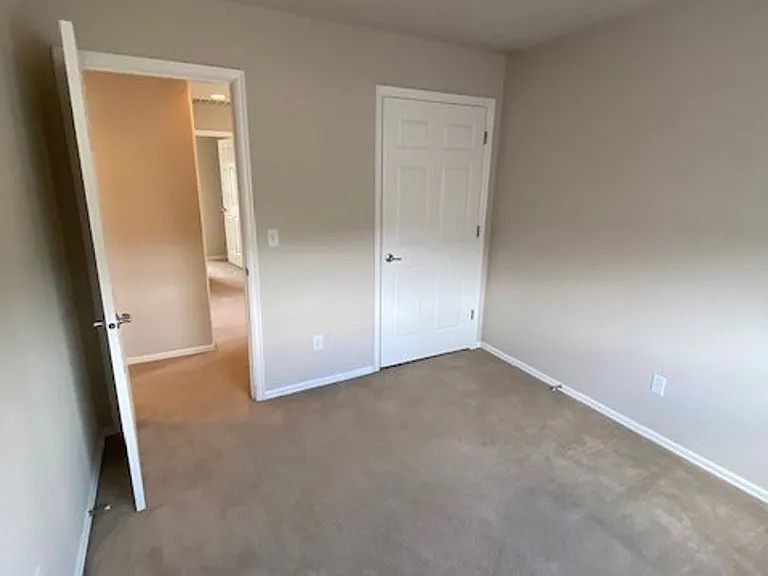 3311 SE Midvale Dr — Photo 27