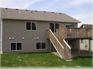 26 Robin Ln, Hudson, WI 54016