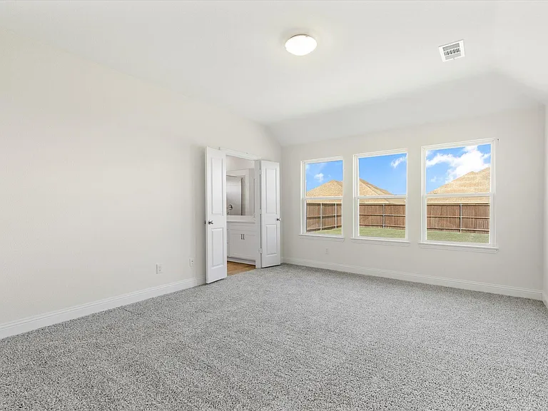 324 Amenduni Ln — Photo 23